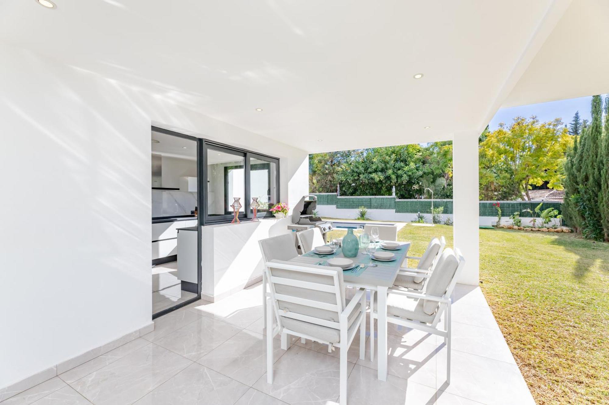 Villa Alegria By Kura Homes Marbella